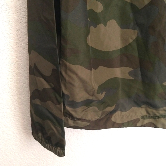 Independent Men's Camo Camouflage Windbreaker Jacket Size Medium Skater - Picture 4 of 10